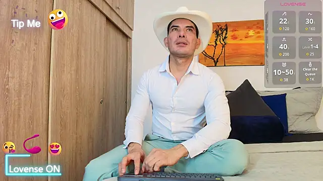 Snapshot of Andrewstelle_coleman chatting on December 2025 01:25:01 AM Andrewstelle coleman online show from December 2025 01:25:01 AM