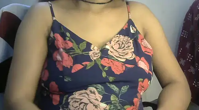 Snapshot of Naughty_Nayra chatting on February 2025 03:35:02 AM Naughty Nayra online show from February 2025 03:35:02 AM