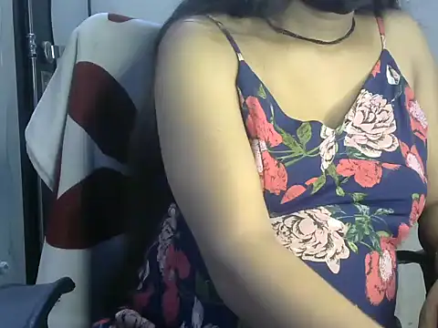 Snapshot of Naughty_Nayra chatting on February 2025 02:15:01 AM Naughty Nayra online show from February 2025 02:15:01 AM