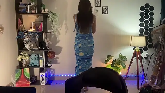 Snapshot of roseofvenom chatting on November 2025 05:13:02 PM roseofvenom online show from November 2025 05:13:02 PM