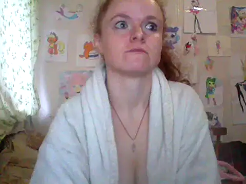 Snapshot of Rae_Jeannie chatting on January 2025 07:57:01 AM Rae Jeannie online show from January 2025 07:57:01 AM