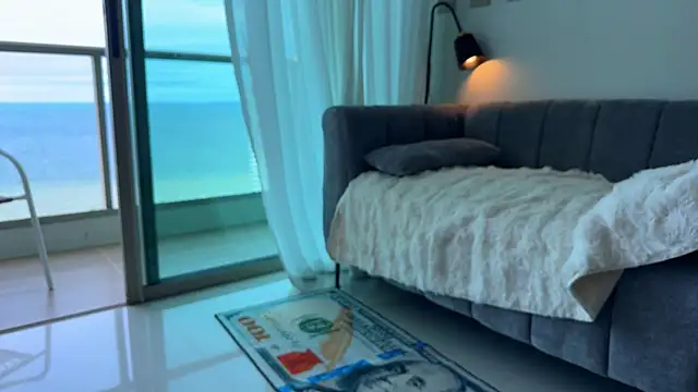 Snapshot of Carolyn_Smith chatting on September 2025 01:11:01 AM Carolyn Smith online show from September 2025 01:11:01 AM