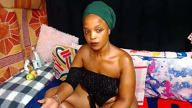 Thickbootykim online show from June 2026 07:19:01 PM