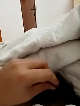 mauri200 online show from December 2024 09:43:01 PM