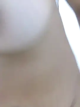 Brendabluee online show from January 2025 01:29:01 AM