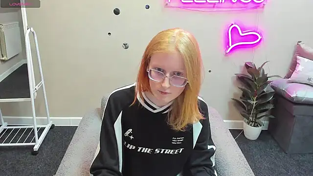 ElizabethHarpper online show from January 2025 08:56:01 AM