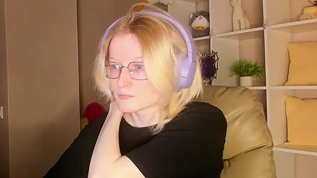 ElizabethHarpper online show from November 2025 01:08:01 AM