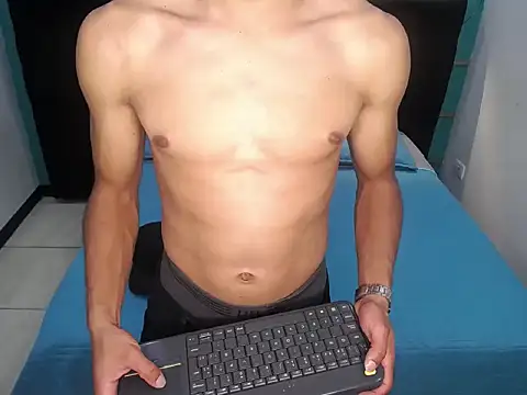 RyanPricee online show from January 2025 05:30:01 AM