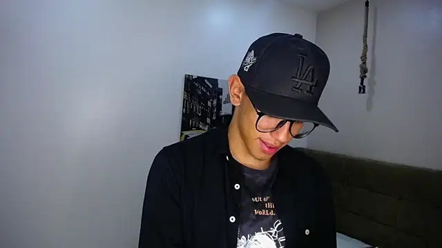 RyanPricee online show from January 2025 08:09:01 PM