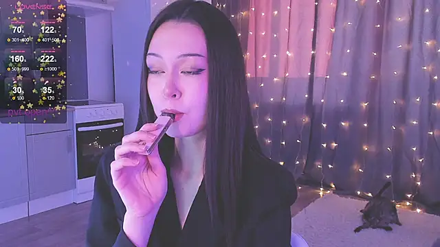 kittenrisha online show from December 2025 05:12:02 AM