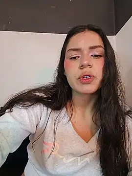 Danni shy online show from July 2026 10:49:02 PM