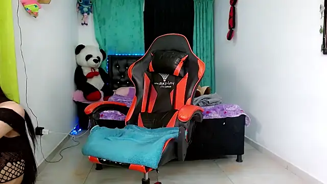 Alextwink online show from May 2026 09:01:02 PM