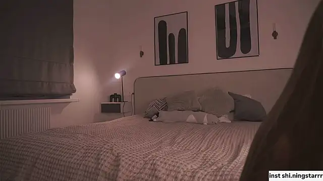 alittlestarrr online show from January 2025 01:48:01 PM