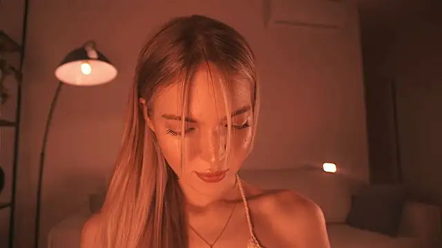 alittlestarrr online show from January 2025 04:48:01 PM