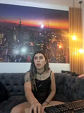 Sara Davina online show from February 2025 08:17:02 PM