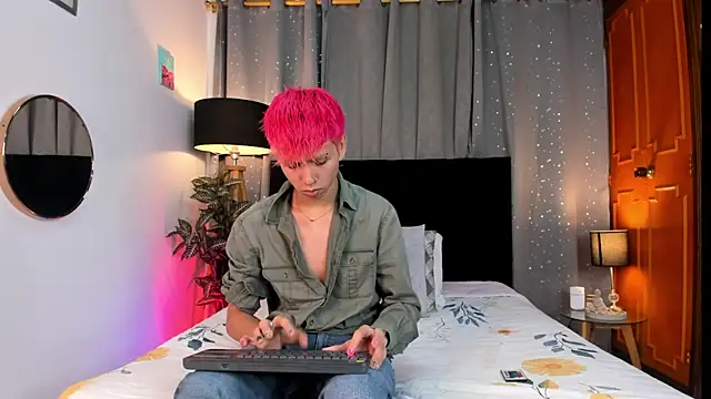 Snapshot of Brian-Ausslos chatting on March 2025 04:49:01 AM Brian-Ausslos online show from March 2025 04:49:01 AM