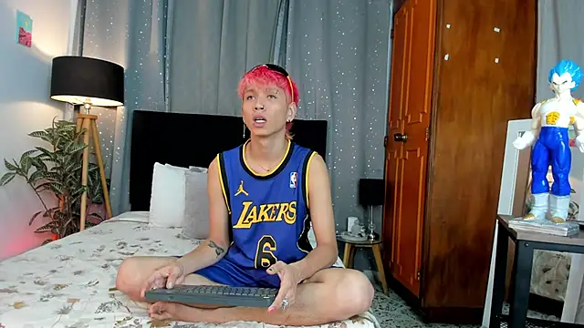 Snapshot of Brian-Ausslos chatting on March 2025 05:16:01 AM Brian-Ausslos online show from March 2025 05:16:01 AM