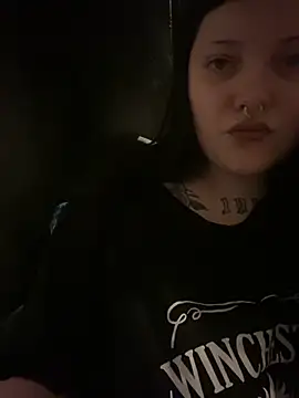 Snapshot of Gothicsiren chatting on January 2025 12:22:01 AM Gothicsiren online show from January 2025 12:22:01 AM