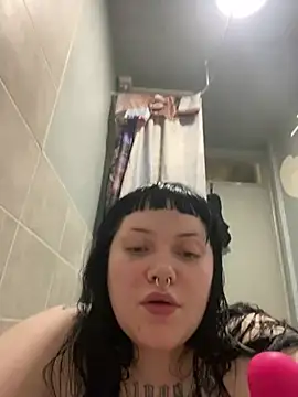 Snapshot of Gothicsiren chatting on January 2025 10:09:01 PM Gothicsiren online show from January 2025 10:09:01 PM