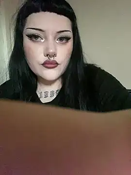 Snapshot of Gothicsiren chatting on March 2025 04:15:02 PM Gothicsiren online show from March 2025 04:15:02 PM