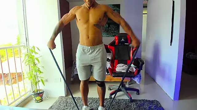 Adam Valenciia online show from September 2025 04:40:01 PM