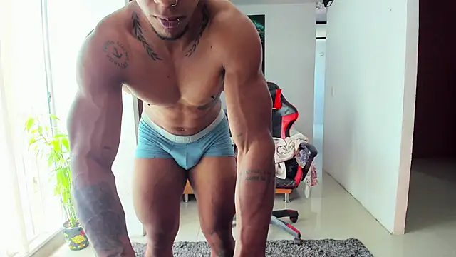 Adam Valenciia online show from September 2025 06:22:02 PM