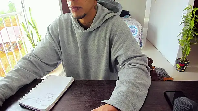 Adam Valenciia online show from October 2025 04:19:01 PM