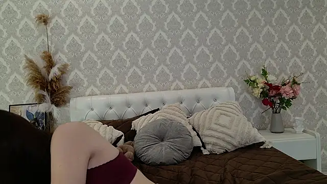 Snapshot of Nellie_Medina chatting on January 2025 04:55:01 AM Nellie Medina online show from January 2025 04:55:01 AM