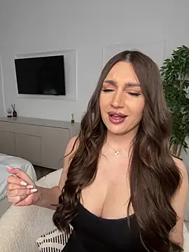 claraxjoyy online show from May 2026 04:44:02 PM