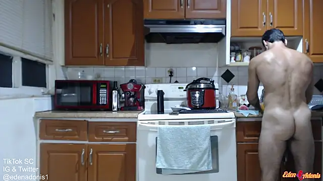 EdenAdonis online show from February 2025 04:06:01 AM