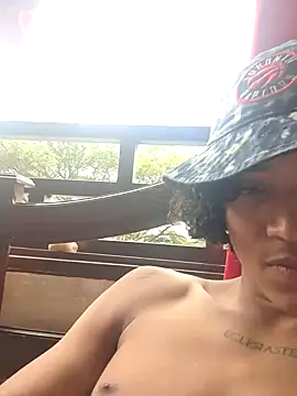 -Damian Caliente- online show from January 2025 06:41:02 PM