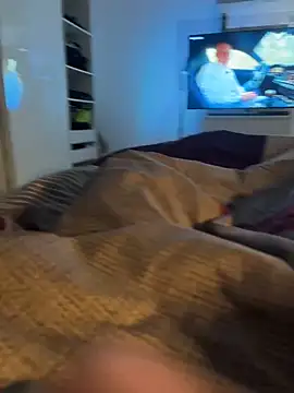 Snapshot of Finni04055 chatting on March 2025 05:35:02 PM Finni04055 online show from March 2025 05:35:02 PM