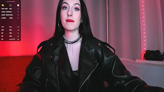 Snapshot of Miss_Alice__ chatting on January 2025 11:43:01 PM Miss Alice online show from January 2025 11:43:01 PM