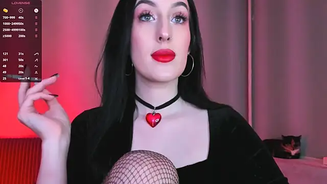 Snapshot of Miss_Alice__ chatting on January 2025 11:11:01 PM Miss Alice online show from January 2025 11:11:01 PM