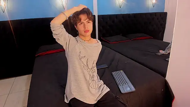 CollinStone online show from March 2025 08:06:02 PM