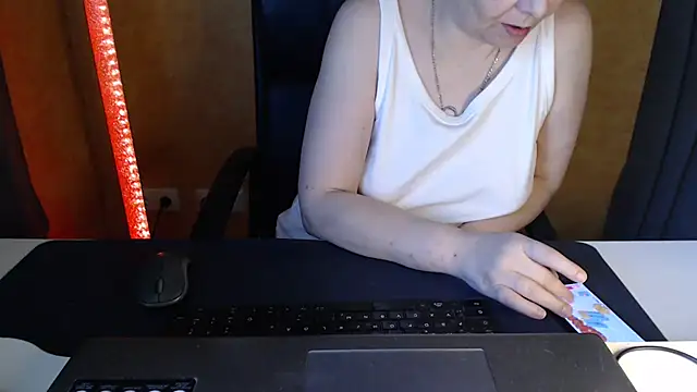 Sweet Phoenix online show from May 2026 07:47:02 AM