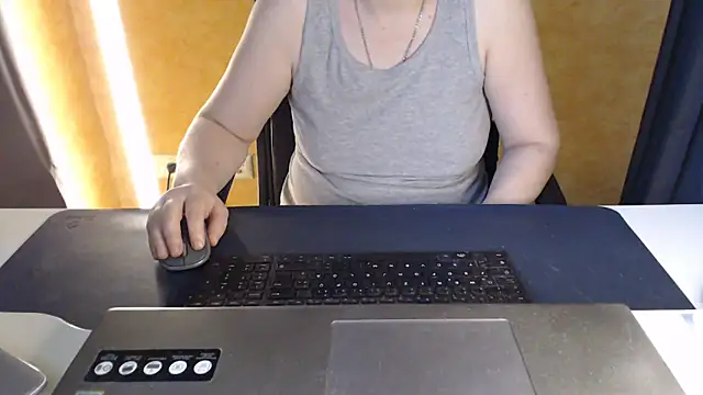 Sweet Phoenix online show from June 2026 06:09:01 AM