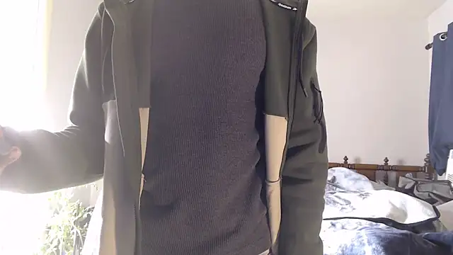 Snapshot of dominatingblacklove chatting on January 2025 04:10:01 AM dominatingblacklove online show from January 2025 04:10:01 AM