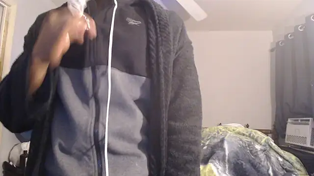 Snapshot of dominatingblacklove chatting on February 2025 09:24:01 AM dominatingblacklove online show from February 2025 09:24:01 AM