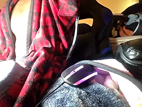 Snapshot of dominatingblacklove chatting on September 2025 10:42:02 PM dominatingblacklove online show from September 2025 10:42:02 PM