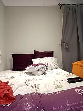 Snapshot of Thando04 chatting on January 2025 05:41:01 PM Thando04 online show from January 2025 05:41:01 PM