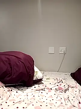 Snapshot of Thando04 chatting on January 2025 02:47:01 PM Thando04 online show from January 2025 02:47:01 PM