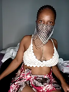 Snapshot of Thando04 chatting on February 2025 01:22:01 AM Thando04 online show from February 2025 01:22:01 AM