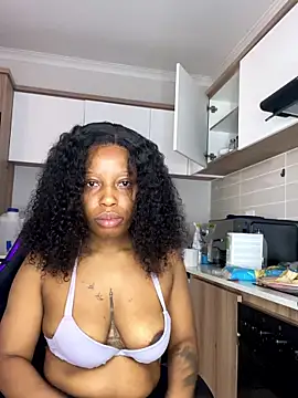 Snapshot of Thando04 chatting on October 2025 08:15:02 AM Thando04 online show from October 2025 08:15:02 AM