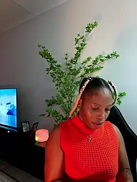 Snapshot of Thando04 chatting on January 2026 08:12:01 PM Thando04 online show from January 2026 08:12:01 PM