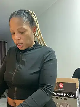 Snapshot of Thando04 chatting on February 2026 05:39:01 PM Thando04 online show from February 2026 05:39:01 PM