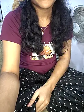 lovelygirl4567 online show from November 2025 03:33:02 PM