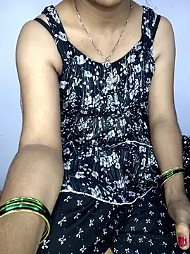 lovelygirl4567 online show from May 2026 02:58:01 PM