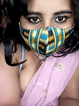 Snapshot of Lovely-Shivani chatting on February 2025 07:18:02 PM Lovely-Shivani online show from February 2025 07:18:02 PM