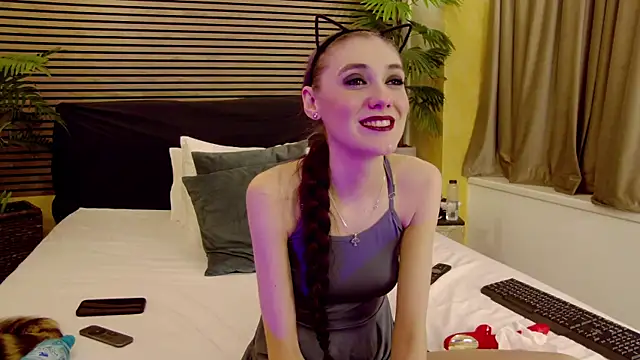 SamaraSinn online show from January 2025 08:44:02 AM